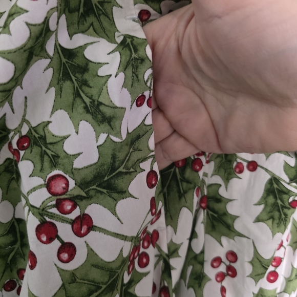 Hell Bunny Green and White Floral A-Line Skirt - Picture 5 of 5